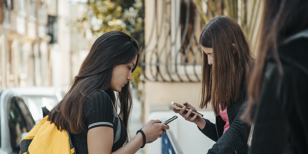 Welcome family or local coordinator